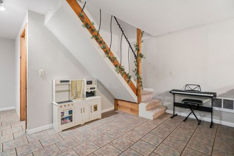 Tiny photo for 14355 Fern Dell Loop, La Pine, OR 97739 (MLS # 220220167)