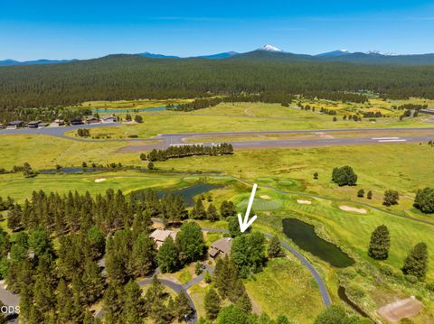 Tiny photo for 56947 Vista Lane #9, Sunriver, OR 97707 (MLS # 220223022)