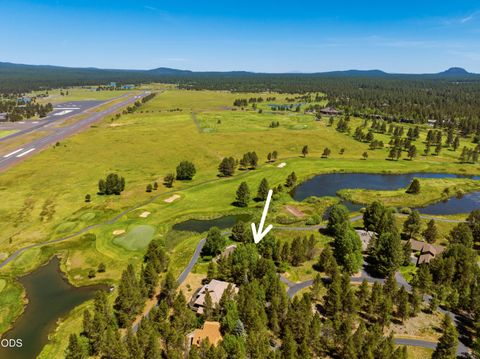 Tiny photo for 56947 Vista Lane #9, Sunriver, OR 97707 (MLS # 220223022)
