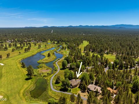 Tiny photo for 56947 Vista Lane #9, Sunriver, OR 97707 (MLS # 220223022)