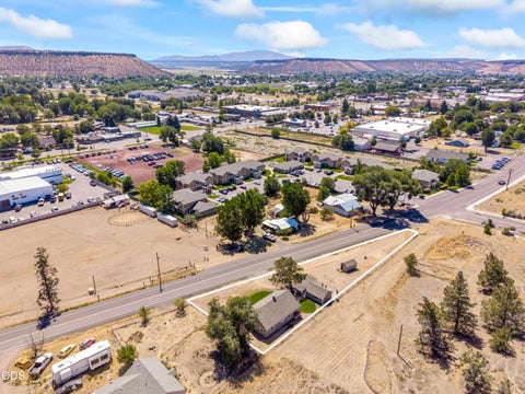 Tiny photo for 2251 NE Laughlin Road, Prineville, OR 97754 (MLS # 220227021)