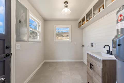 Tiny photo for 2251 NE Laughlin Road, Prineville, OR 97754 (MLS # 220227021)