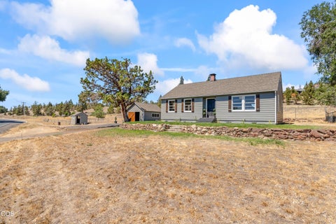 Tiny photo for 2251 NE Laughlin Road, Prineville, OR 97754 (MLS # 220227021)