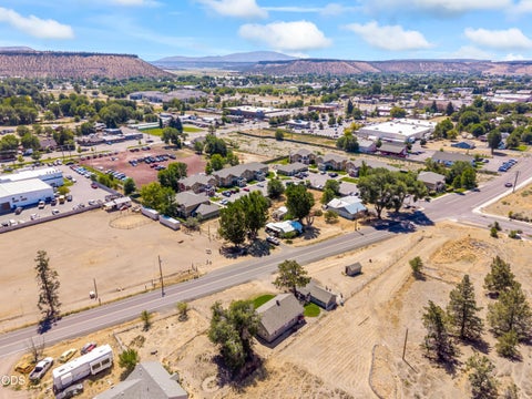 Tiny photo for 2251 NE Laughlin Road, Prineville, OR 97754 (MLS # 220227021)