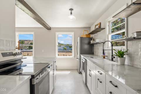 Tiny photo for 2251 NE Laughlin Road, Prineville, OR 97754 (MLS # 220227021)