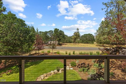 Tiny photo for 10126 Cinnamon Teal Drive, Klamath Falls, OR 97601 (MLS # 220224208)