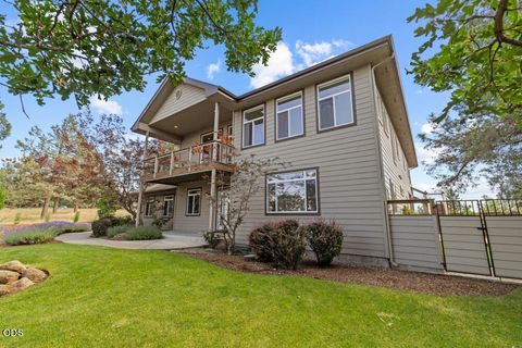 Tiny photo for 10126 Cinnamon Teal Drive, Klamath Falls, OR 97601 (MLS # 220224208)