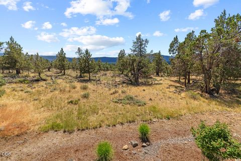 Tiny photo for 10126 Cinnamon Teal Drive, Klamath Falls, OR 97601 (MLS # 220224208)