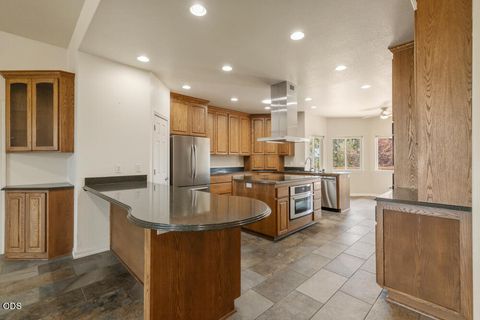 Tiny photo for 10126 Cinnamon Teal Drive, Klamath Falls, OR 97601 (MLS # 220224208)