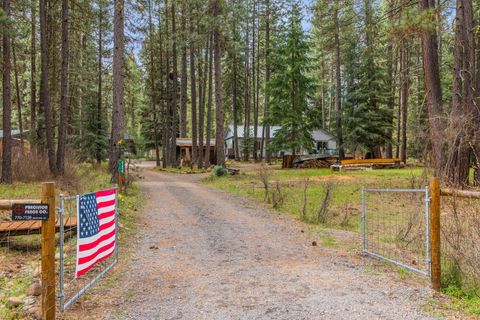 Tiny photo for 31640 Mountain Lakes Drive, Klamath Falls, OR 97601 (MLS # 220221299)