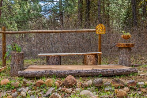 Tiny photo for 31640 Mountain Lakes Drive, Klamath Falls, OR 97601 (MLS # 220221299)