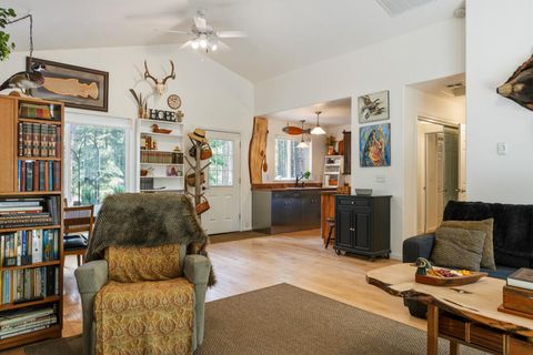 Tiny photo for 31640 Mountain Lakes Drive, Klamath Falls, OR 97601 (MLS # 220221299)