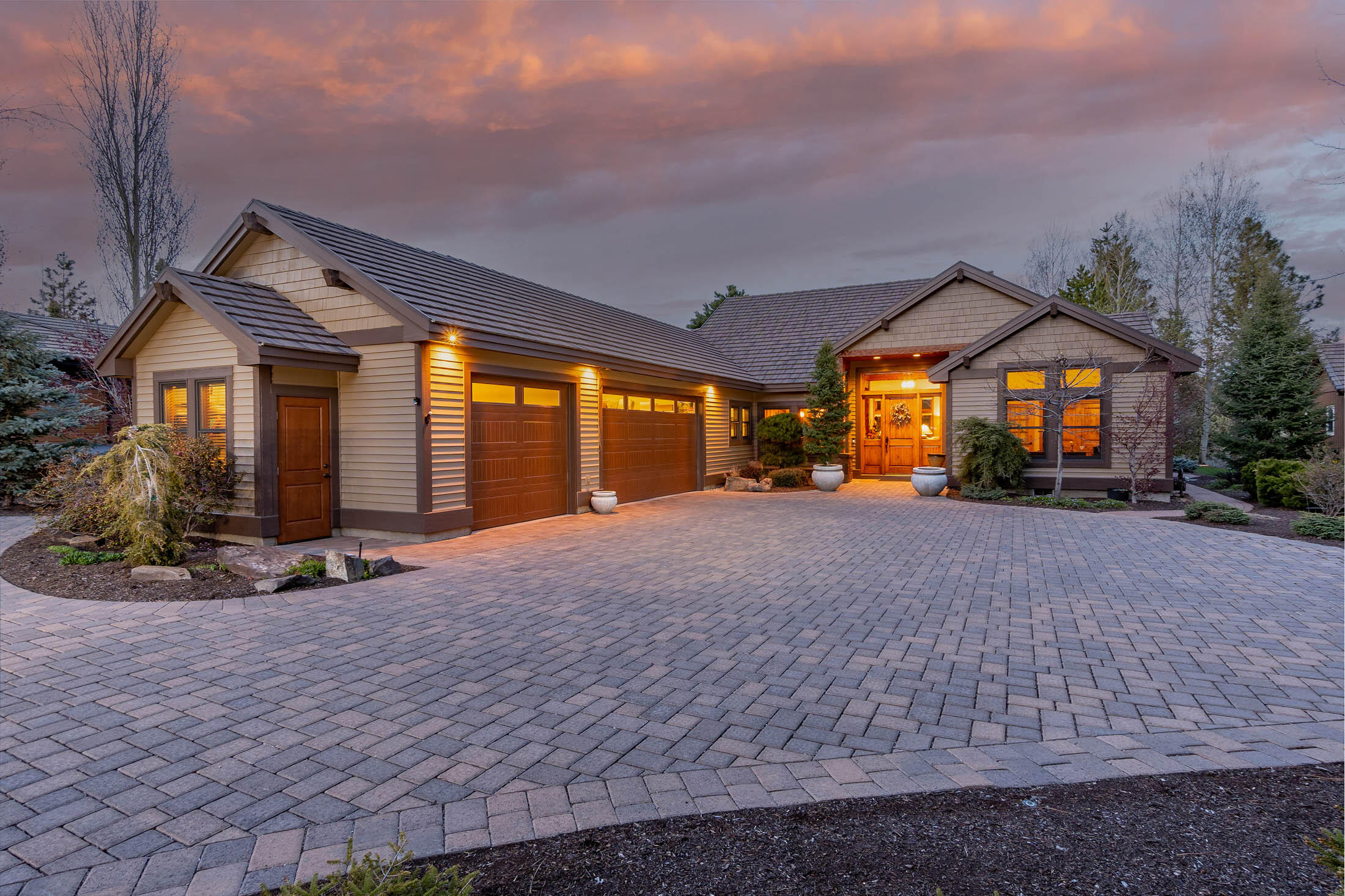 Broken Top - Residential