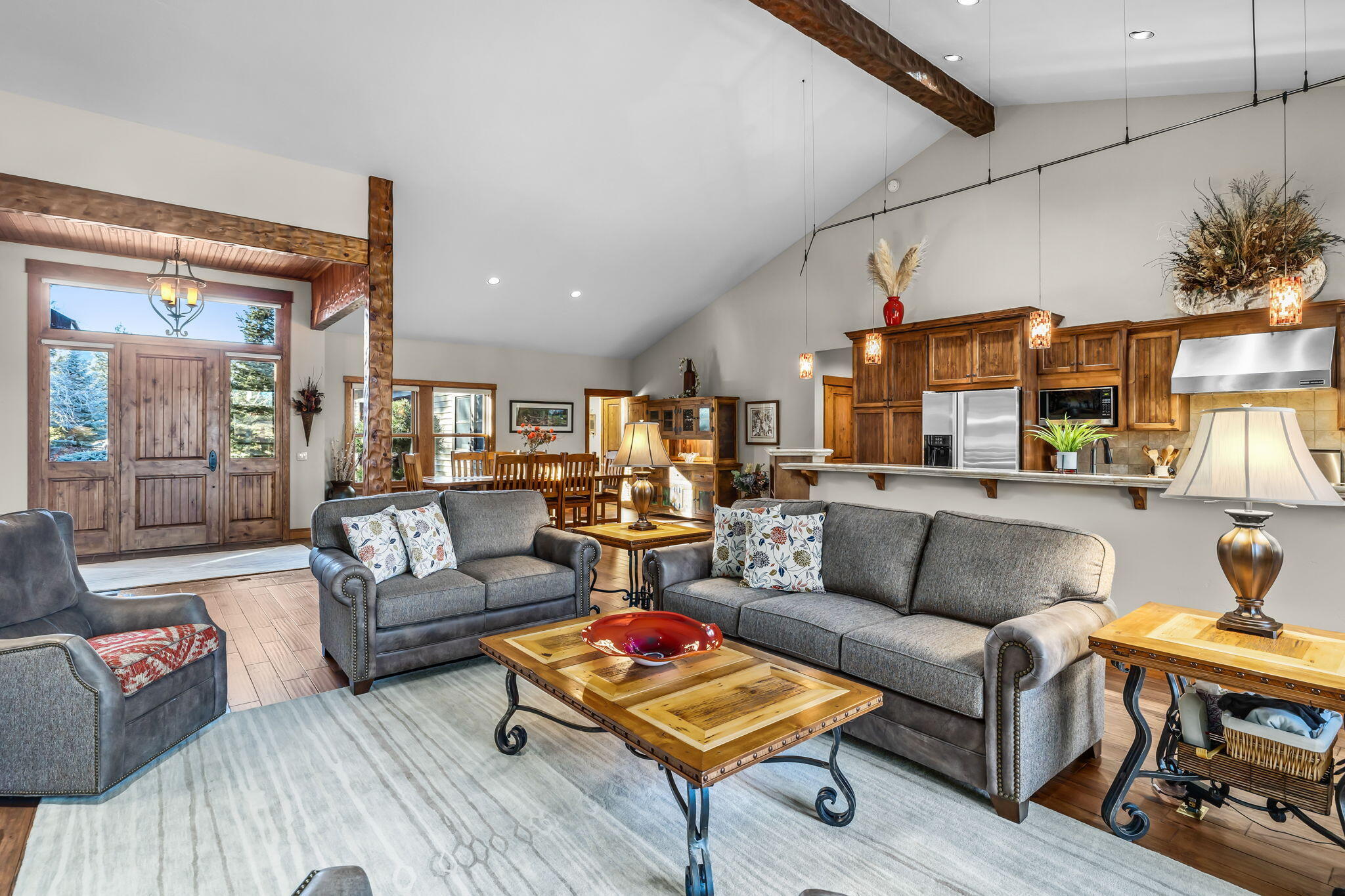 Broken Top - Residential