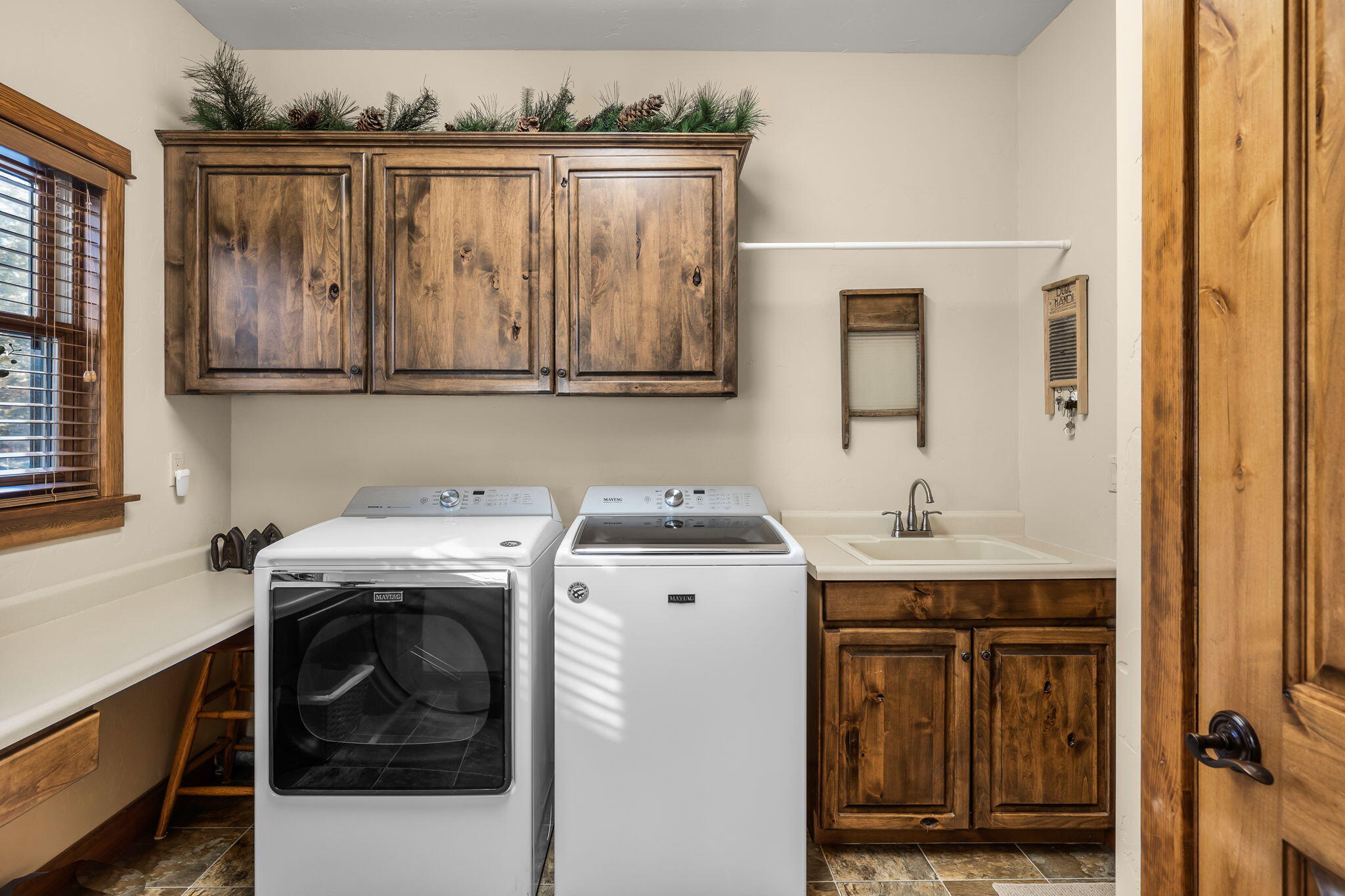 Broken Top - Residential