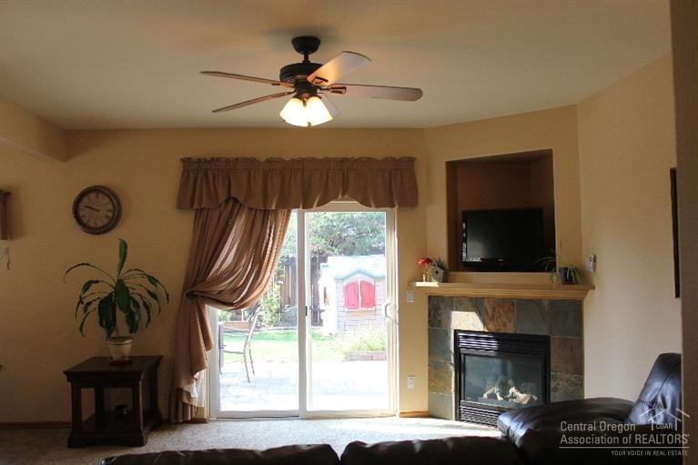 Larkspur - Residential