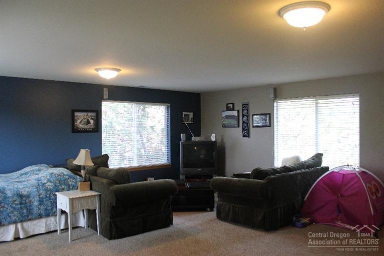 Larkspur - Residential