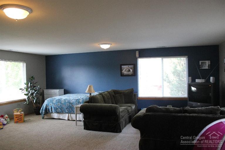 Larkspur - Residential