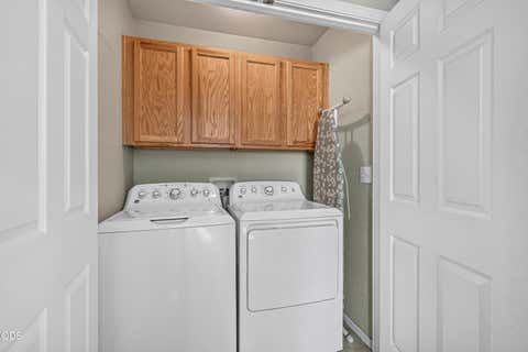 Tiny photo for 2065 Cheshire Way, Medford, OR 97501 (MLS # 220227061)