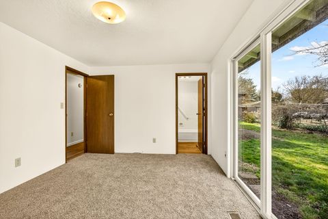 Tiny photo for 2001 Jubilant Avenue, Medford, OR 97504 (MLS # 220217266)