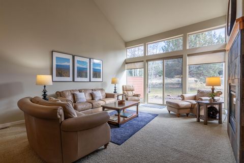 Tiny photo for 11110 Village Loop, Redmond, OR 97756 (MLS # 220217683)