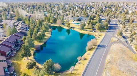 Tiny photo for 11110 Village Loop, Redmond, OR 97756 (MLS # 220217683)