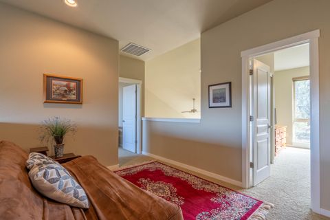 Tiny photo for 11110 Village Loop, Redmond, OR 97756 (MLS # 220217683)