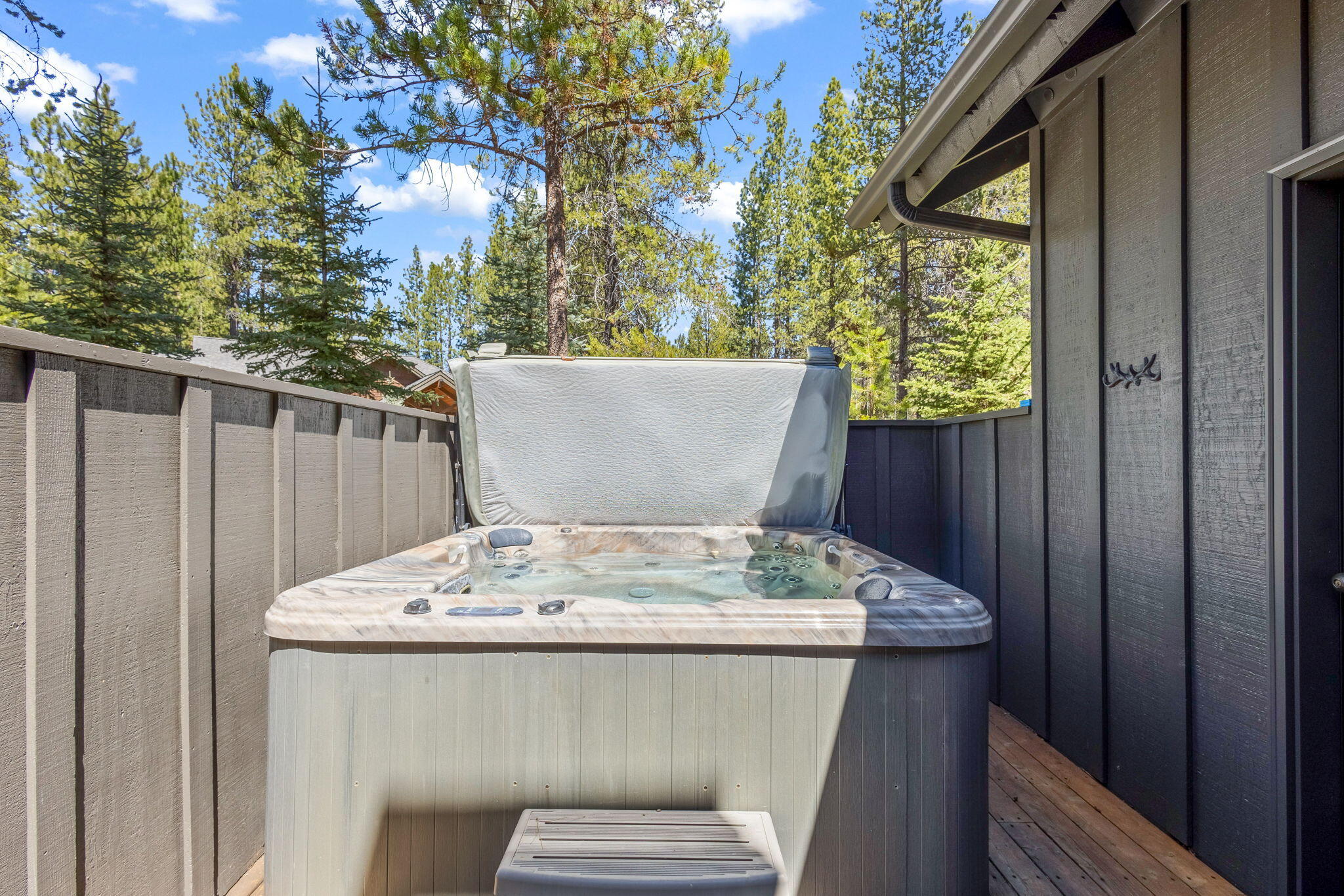 Fairway Point Villag - Residential