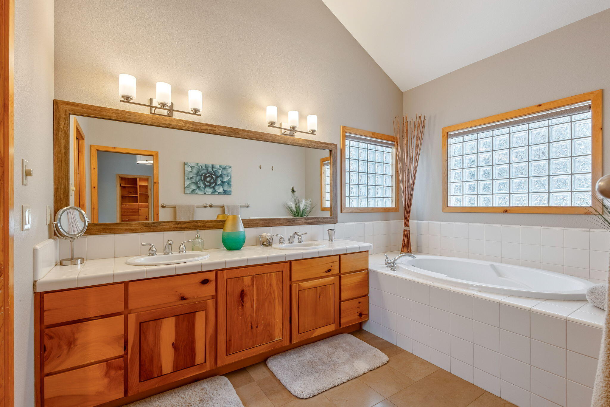 Fairway Point Villag - Residential