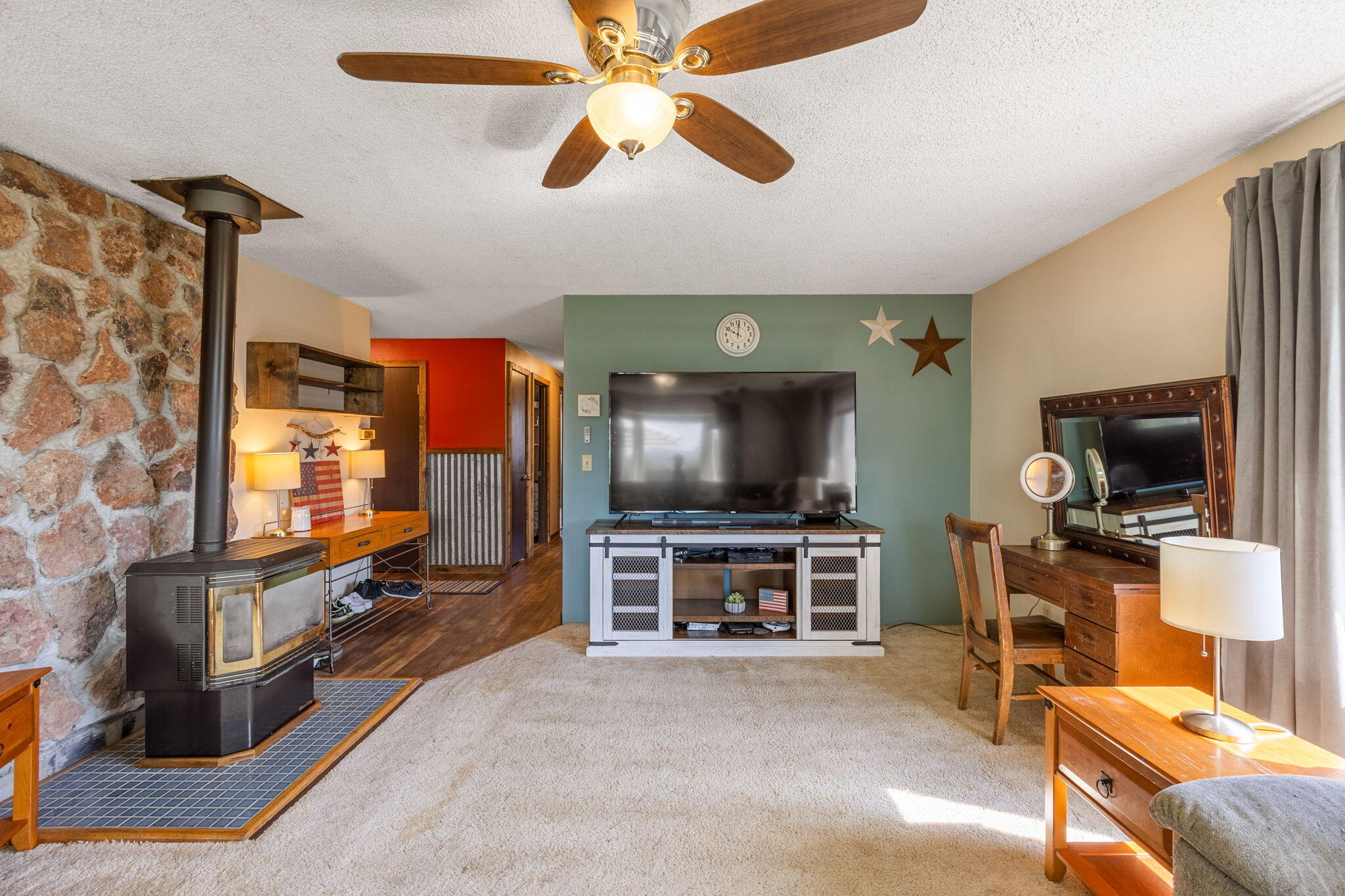 Hillcrest J - Residential