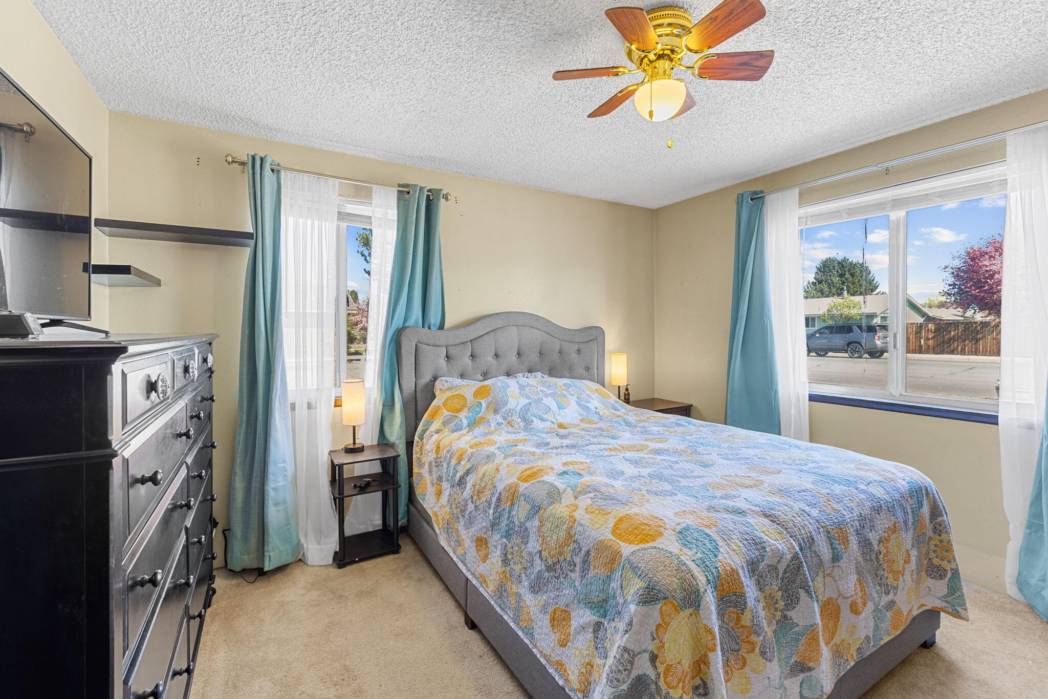 Hillcrest J - Residential