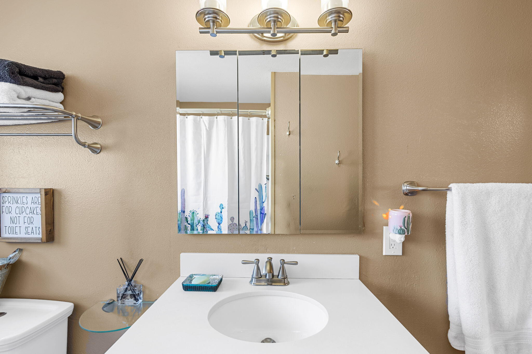 Hillcrest J - Residential