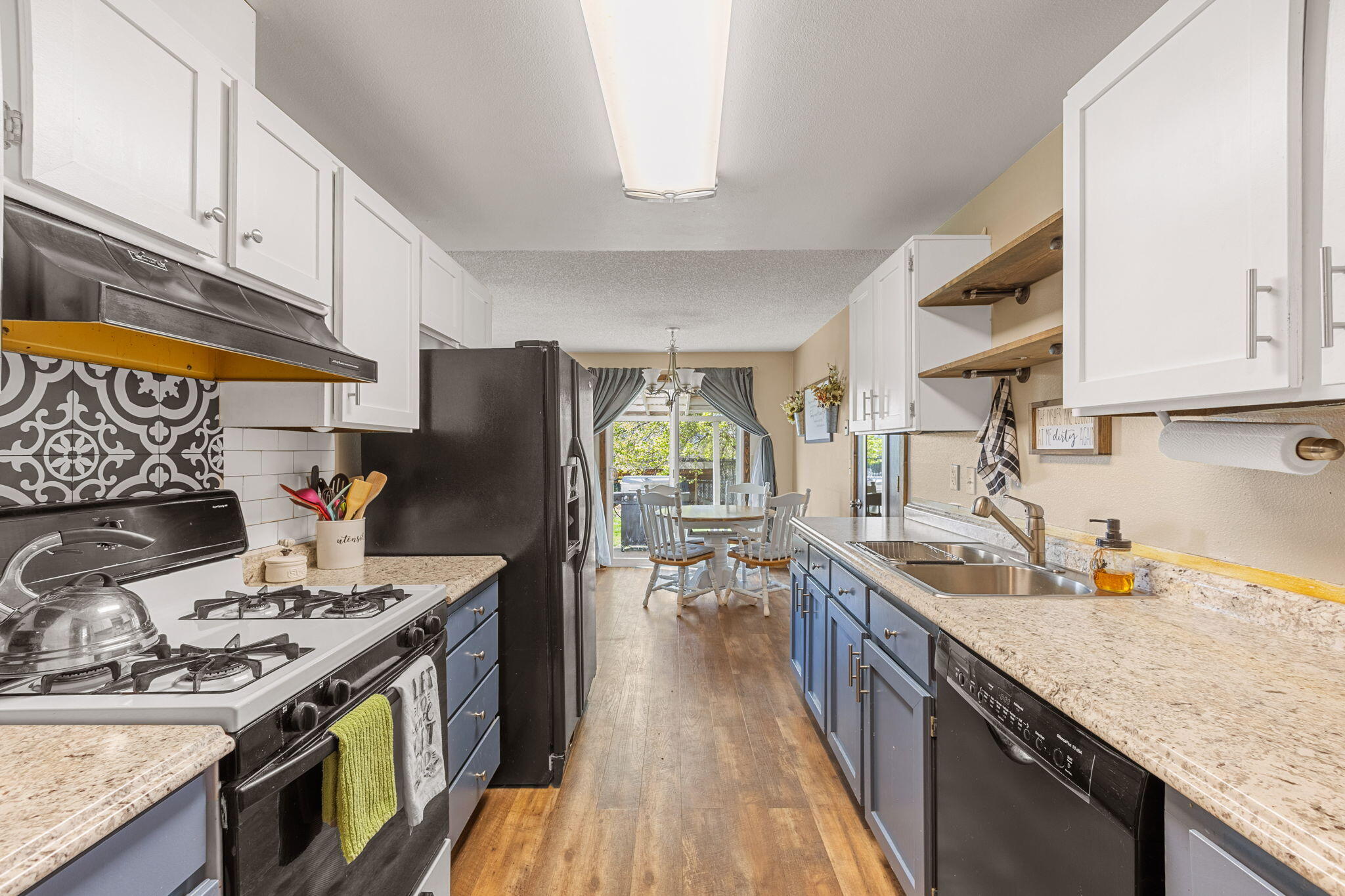 Hillcrest J - Residential