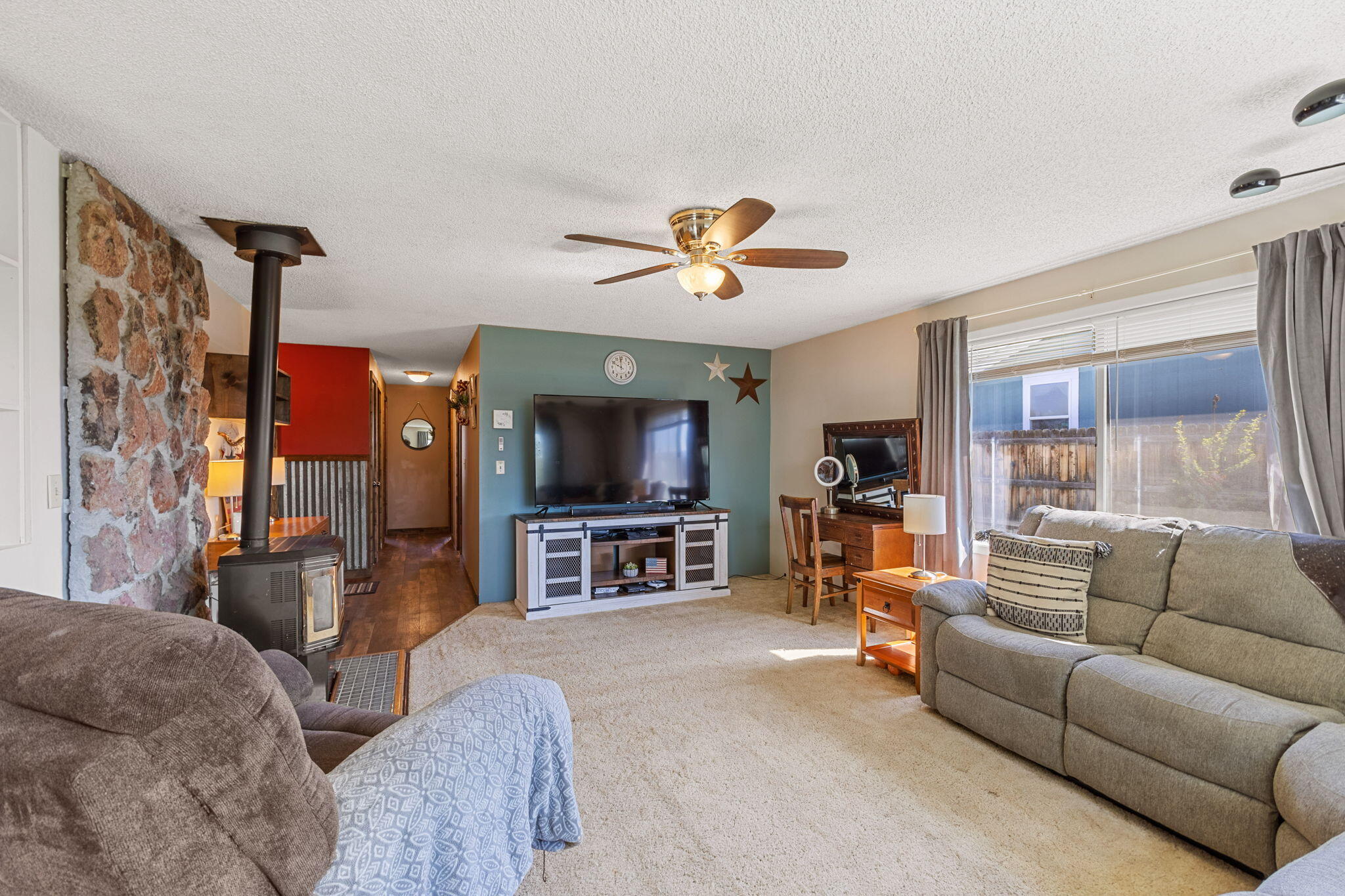 Hillcrest J - Residential