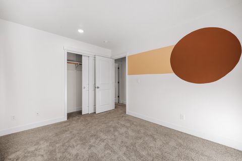 Tiny photo for 3537 NW 10th Place, Redmond, OR 97756 (MLS # 220215681)