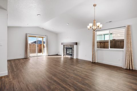 Tiny photo for 3537 NW 10th Place, Redmond, OR 97756 (MLS # 220215681)