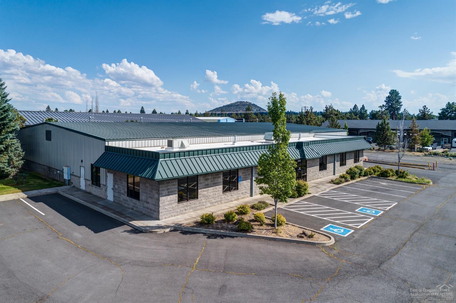 CLAB - Commercial Sale