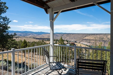 Tiny photo for 4252 SW Lakeview DR, Culver, OR 97734 (MLS # 220224623)