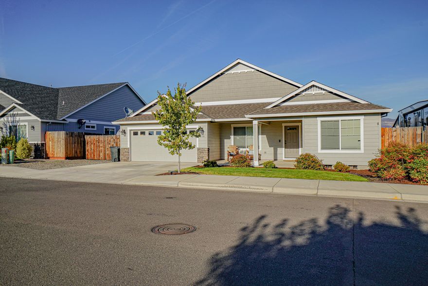Come see this beautiful home that features 1851 sqft of living space with a welcoming split open-concept floor plan, 4 bedrooms, 2 bathrooms, granite counters, vaulted ceilings, energy efficient, RV parking, custom tile and cabinetry, and much more!  This home truly suits all buyers! Views of Mt McLoughlin in the distance!  Incredible location and quiet neighborhood! This won't last long, make an appointment to see it today! Seller is an active licensed Real Estate Broker in the State of OR.