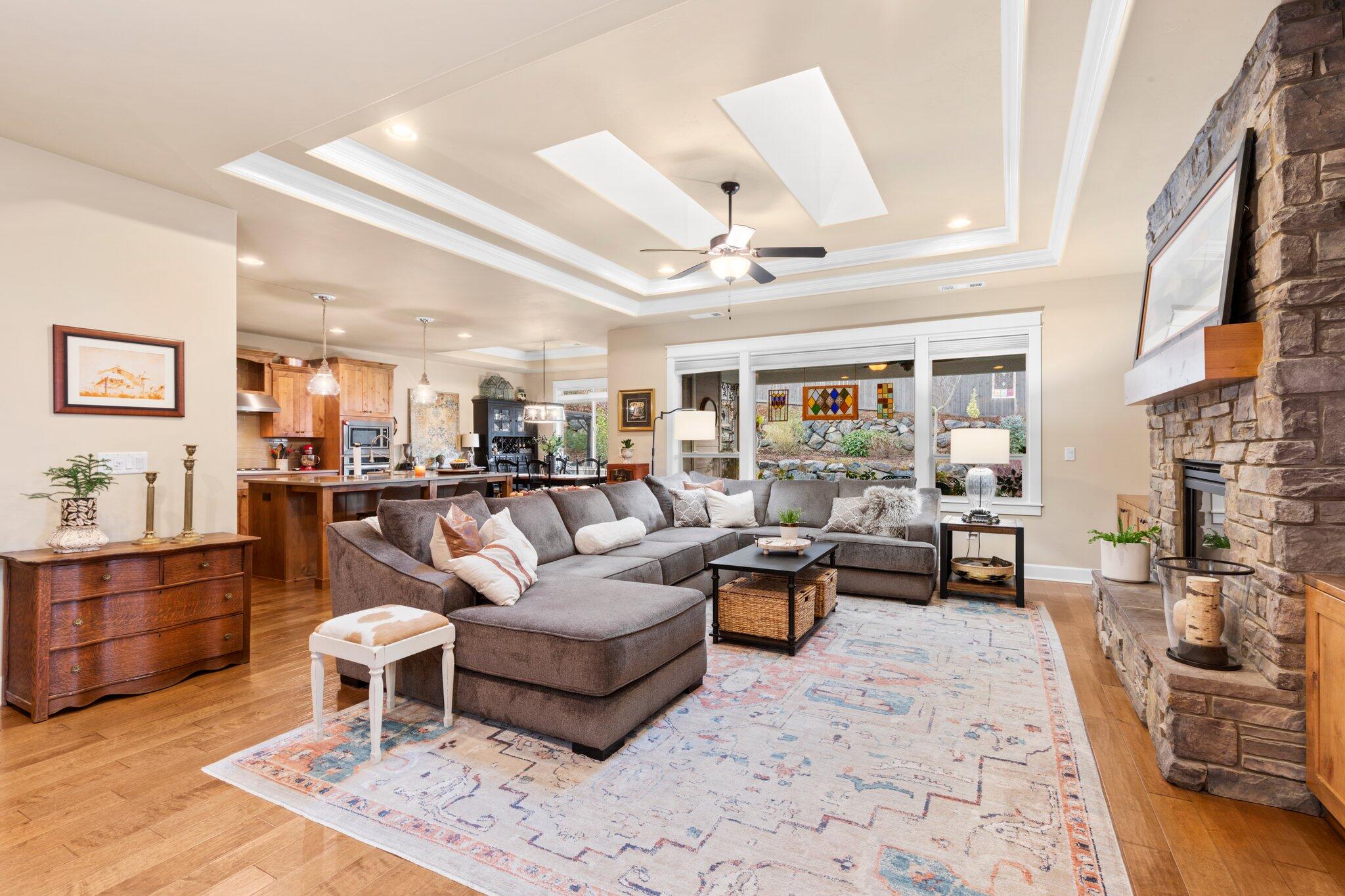 Bella Vista Heights Phases 1 & 2 - Residential