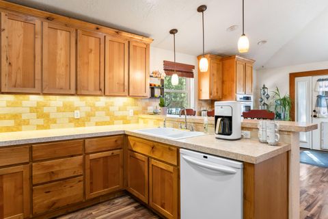 Tiny photo for 2706 Alacano Drive, La Pine, OR 97739 (MLS # 220213645)