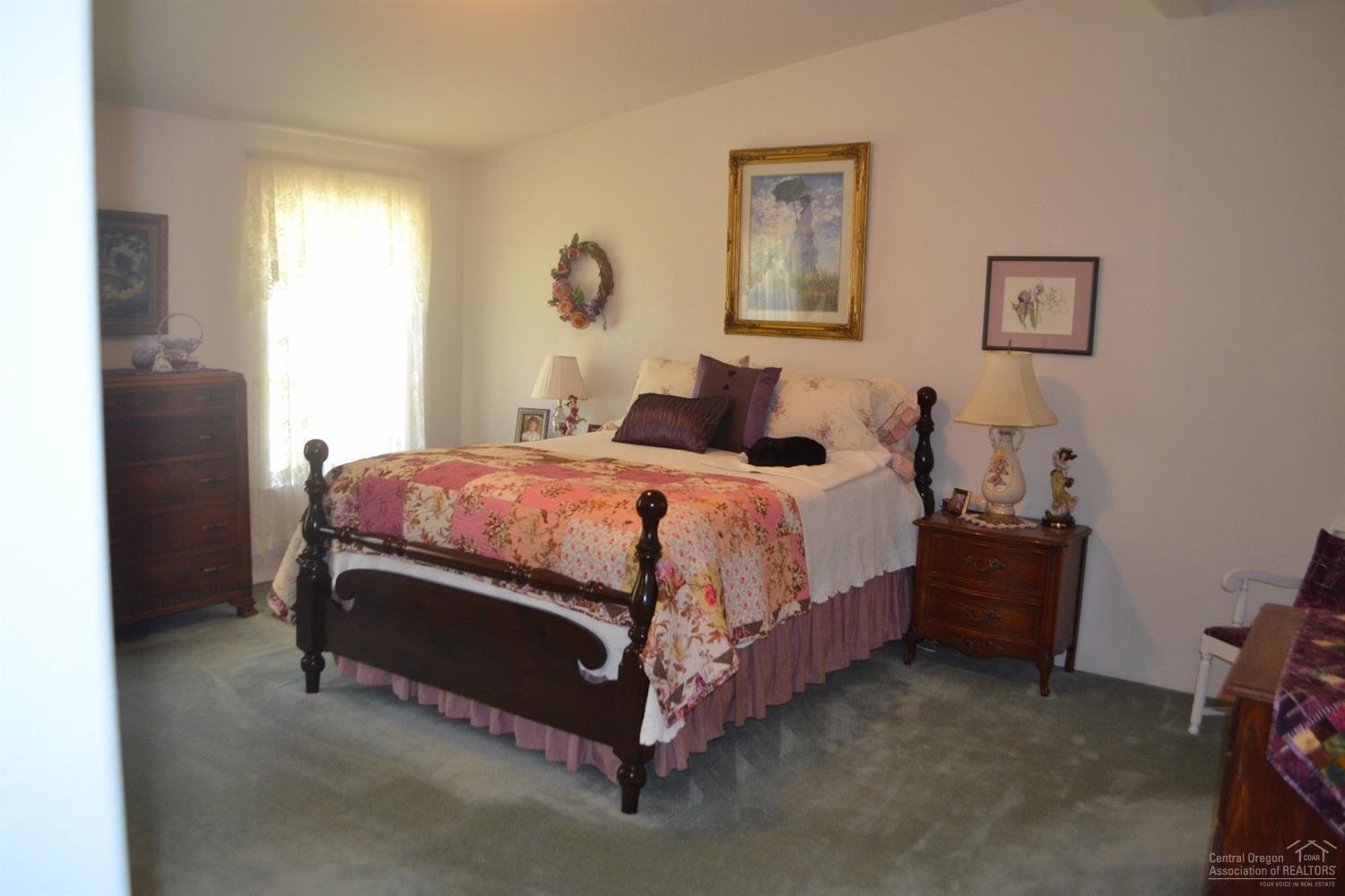 Sno Cap Vista Est - Residential