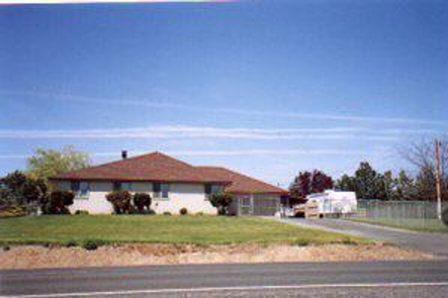 Totally Updated, X Fenced, Rv Parking, Huge Master Bdrm. Exclude Sauna, Dog Kennel, Some Curtains. Wood Stove Is Gift, No Warranty. Don't Enter Back Yard If Owners Are Not Home, Dogs. Newer Roof And Furnace/ Ac, View!!!