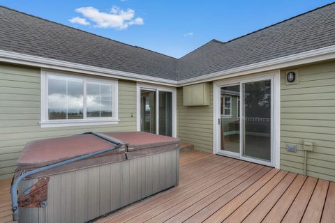 Tiny photo for 65258 Old Bend Redmond Highway, Bend, OR 97703 (MLS # 220213432)