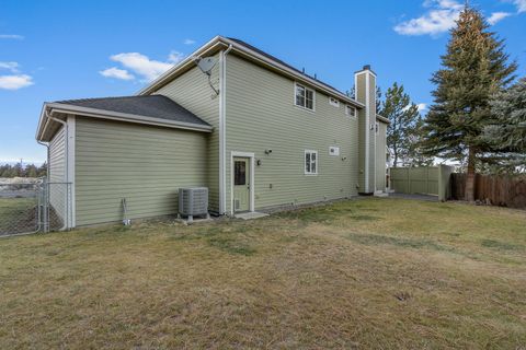 Tiny photo for 65258 Old Bend Redmond Highway, Bend, OR 97703 (MLS # 220213432)
