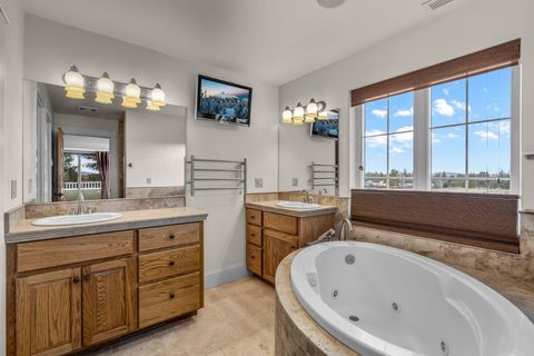 Tiny photo for 65258 Old Bend Redmond Highway, Bend, OR 97703 (MLS # 220213432)