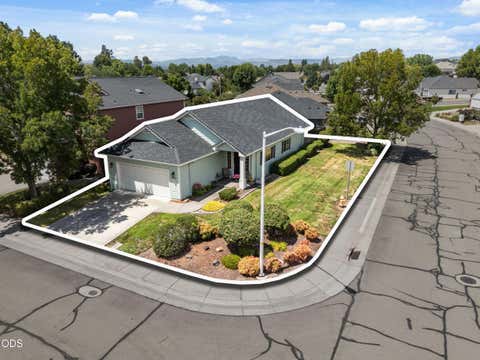 Tiny photo for 2783 Parkwood Village Lane, Central Point, OR 97502 (MLS # 220225769)