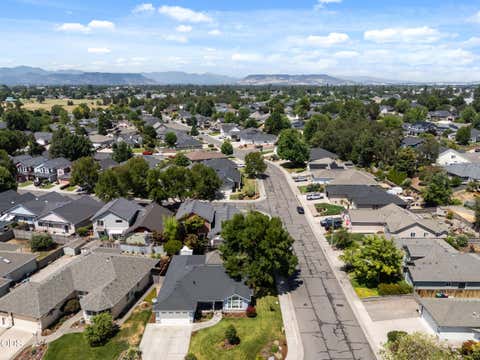 Tiny photo for 2783 Parkwood Village Lane, Central Point, OR 97502 (MLS # 220225769)