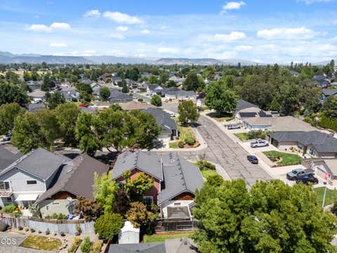 Tiny photo for 2783 Parkwood Village Lane, Central Point, OR 97502 (MLS # 220225769)