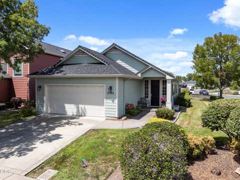 Tiny photo for 2783 Parkwood Village Lane, Central Point, OR 97502 (MLS # 220225769)